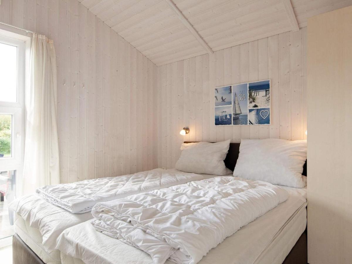 6 Person Holiday Home In Groemitz Exterior photo