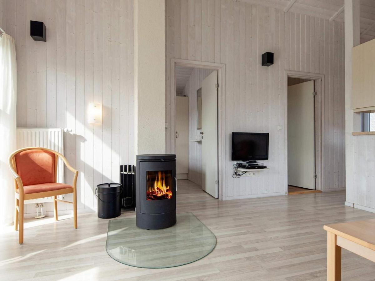 6 Person Holiday Home In Groemitz Exterior photo